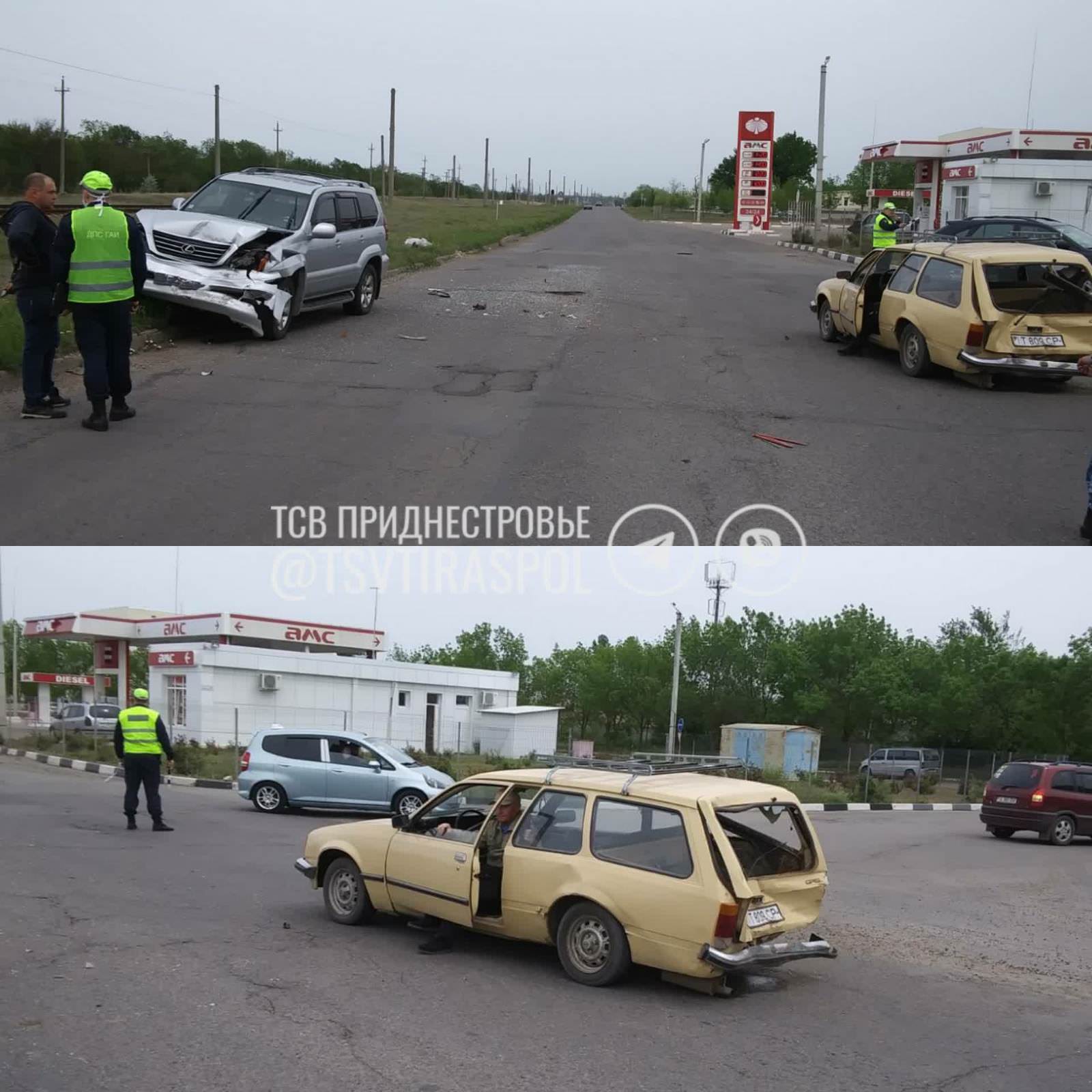 На объездной дороге на Западном в Тирасполе столкнулись Опель и Лексус