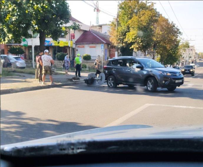 Авария у храма в центре Тирасполя